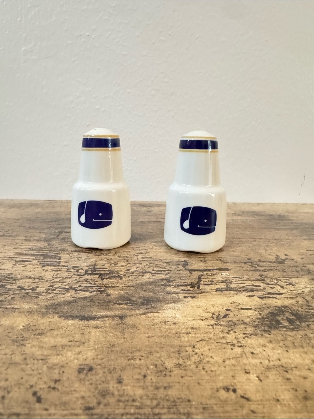 Vintage Whale Salt & Pepper Shakers | Blue & Gold Nautical Set - Picture 9 of 9